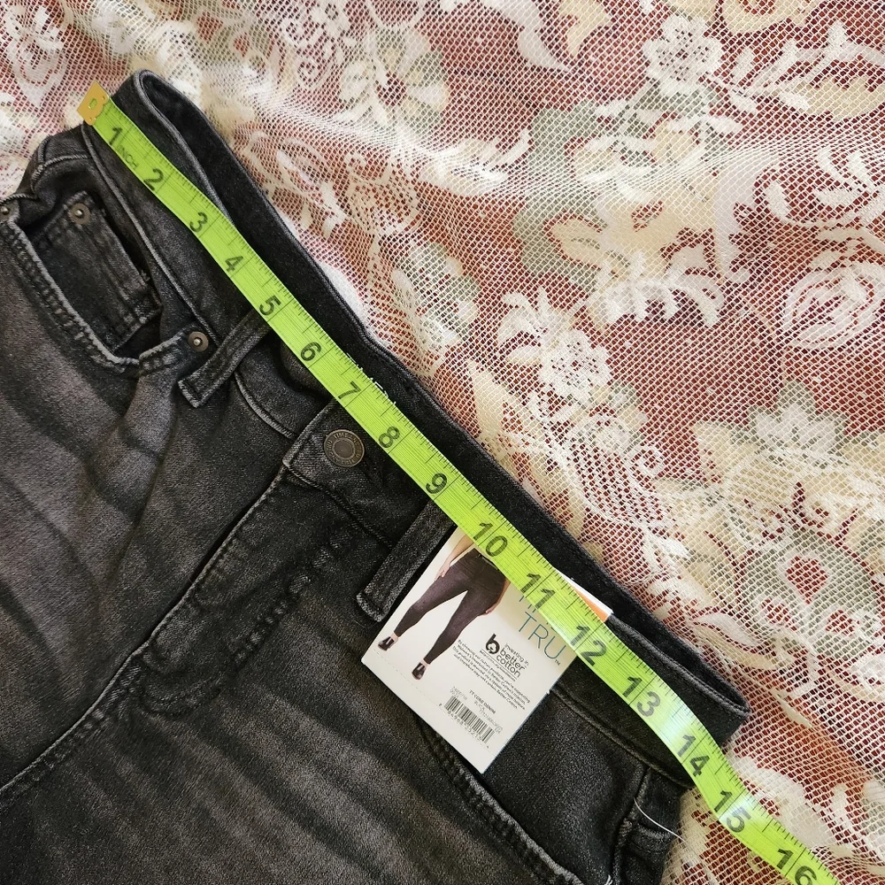 🔥Time&True High Rise Curvy Skinny Womens Charcoal Denim Jeans Size 4/28 - Picture 7 of 9